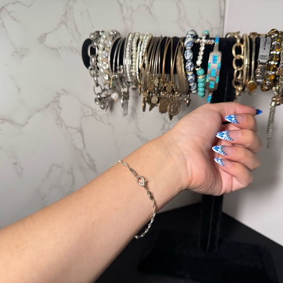 Twisted Silver Bracelet for Women - Picture 2 of 4